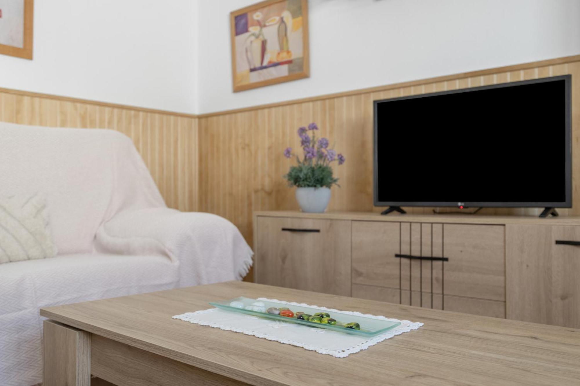 Frank - Solo Familias Apartament *